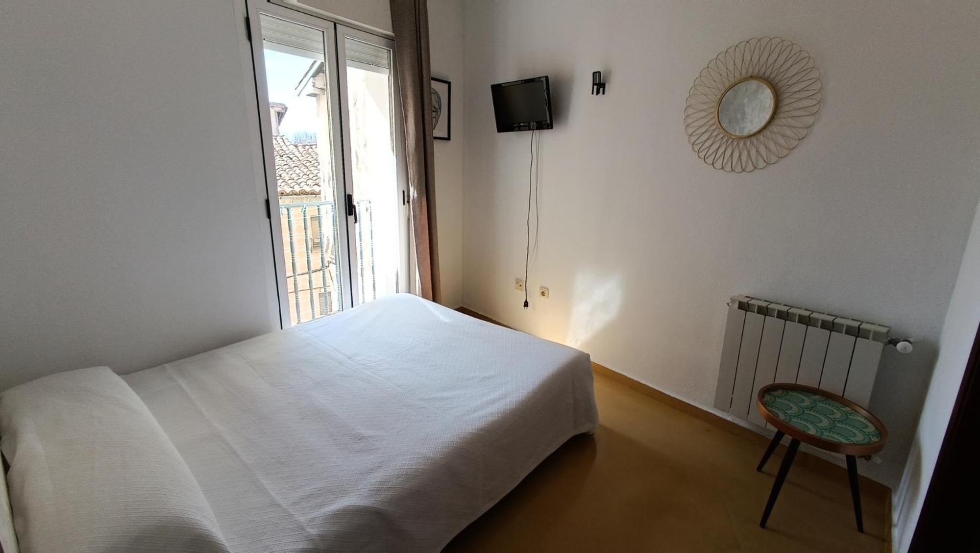 Hotel Rural Martin Banos De Montemayor Bagian luar foto