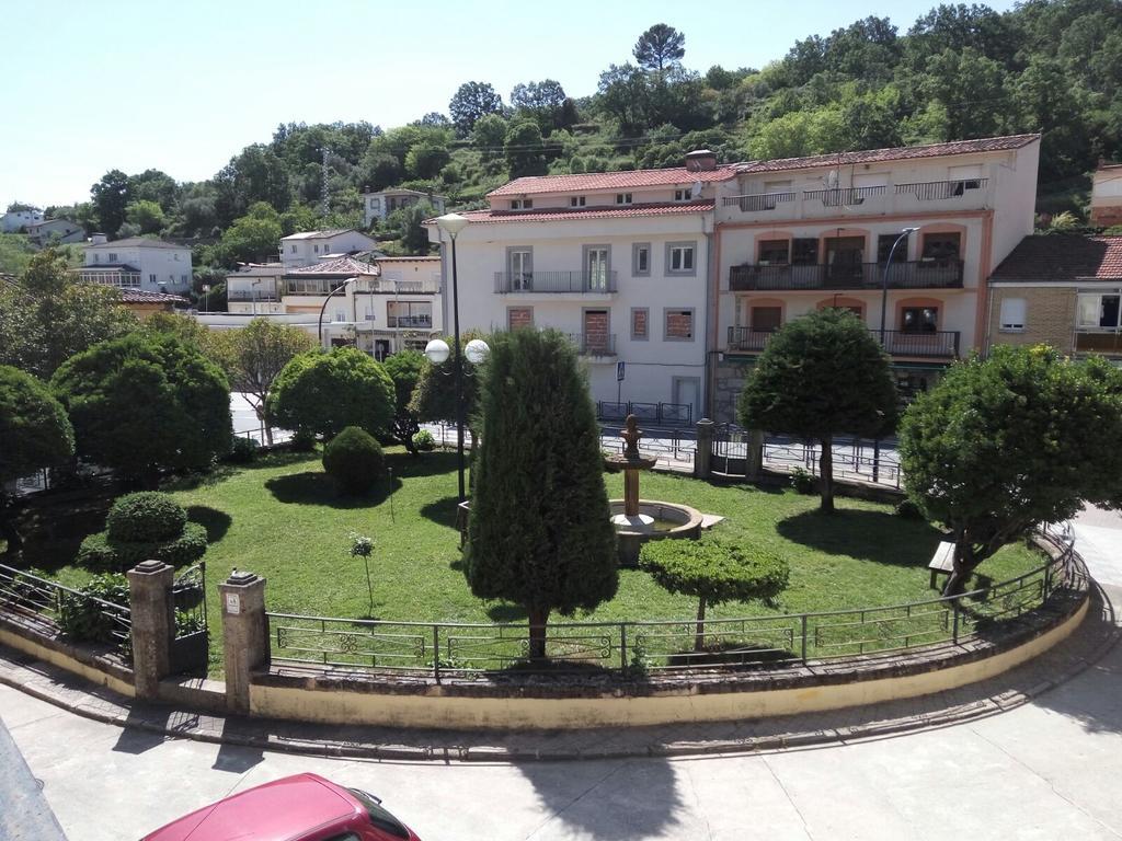 Hotel Rural Martin Banos De Montemayor Bagian luar foto